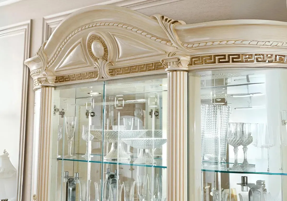 Royal Italian Luxury Classic Vitrine