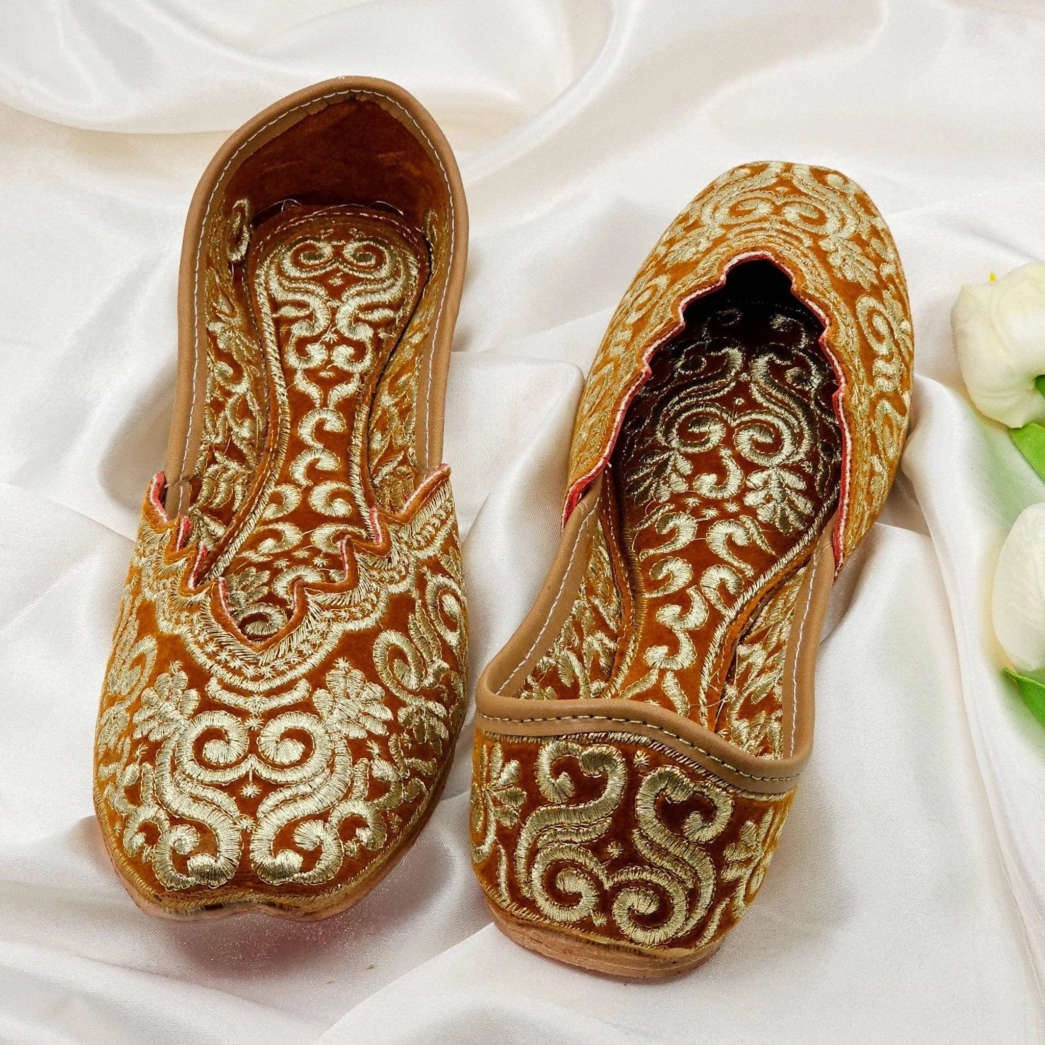 Rust Gold Double Cushion Zari Work Handcrafted Jutti