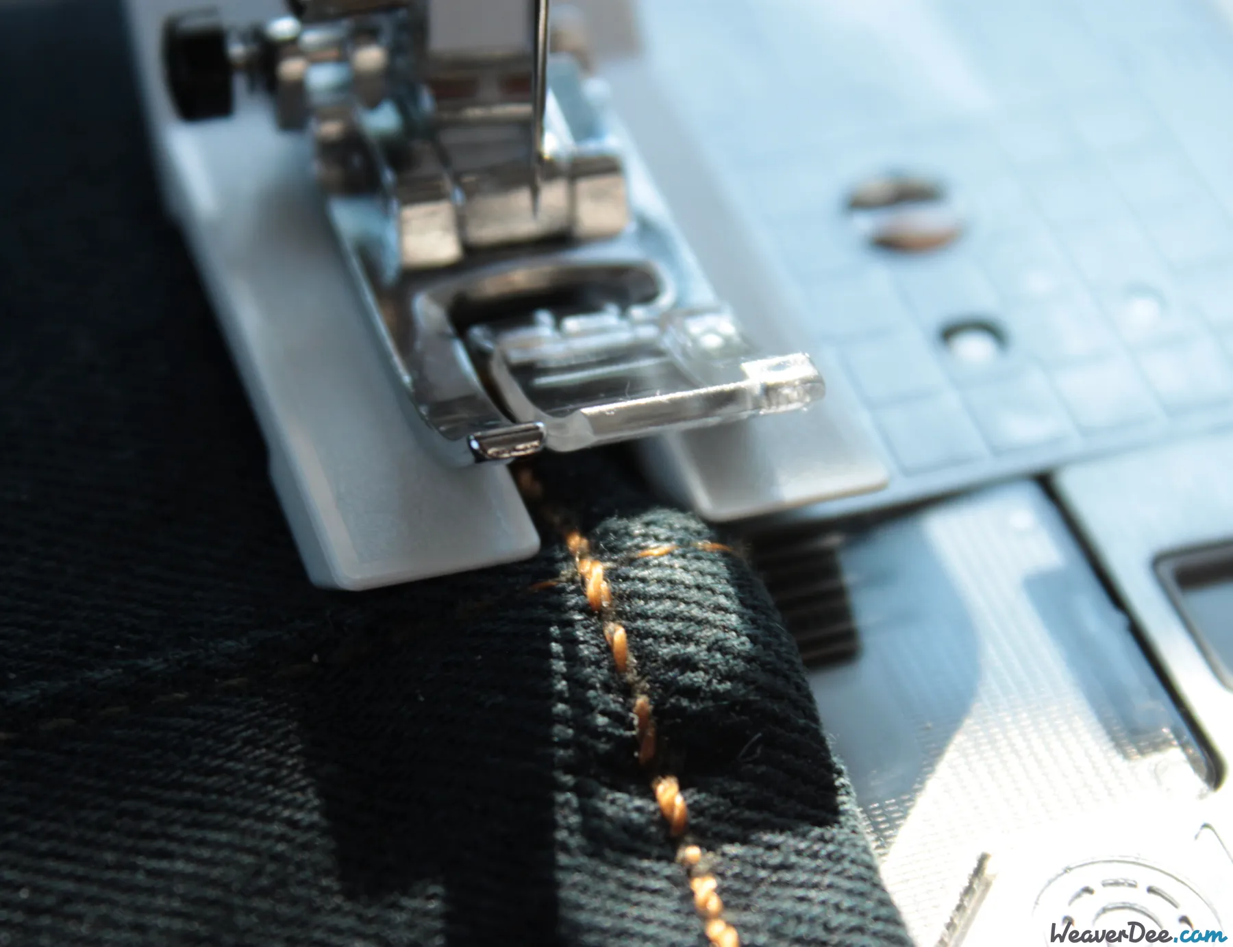 'Seam Jumper' Levelling Plate - Sewing Machine Attachment