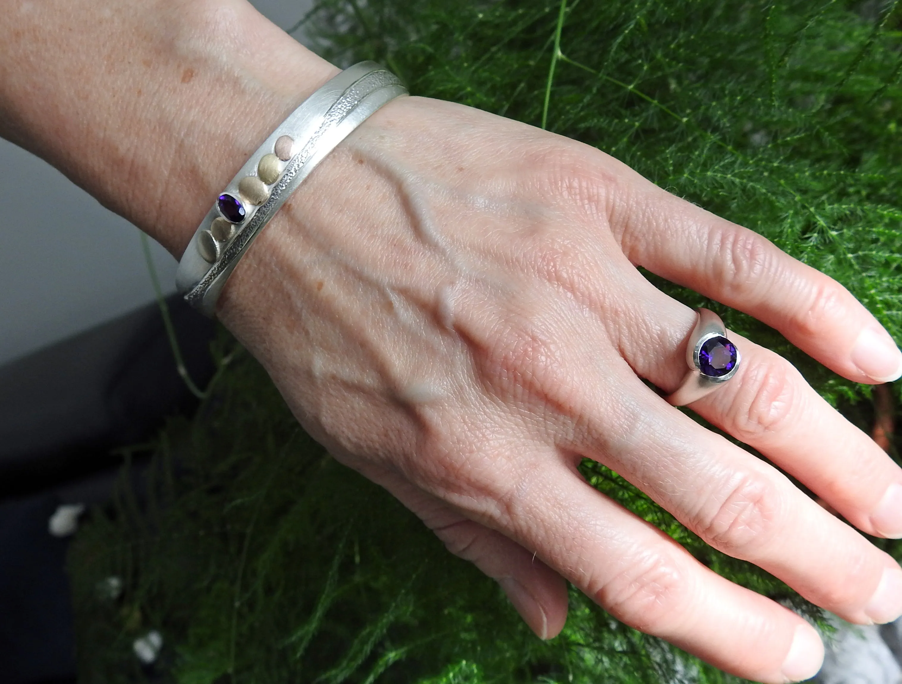 Shoreline to eternity with amethyst