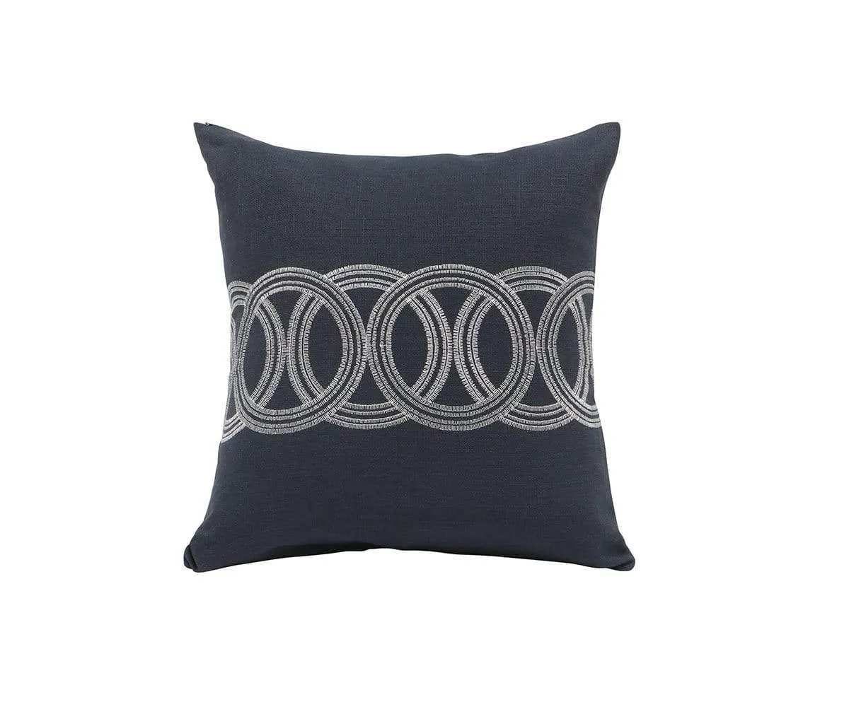 Slekt 18" x 18" Pillow Cover