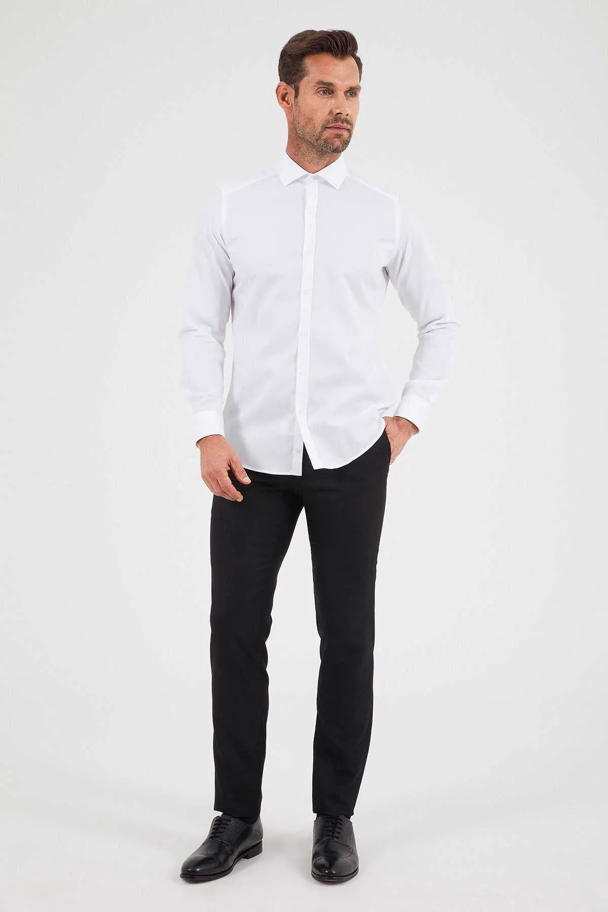 Slim Fit Plain Cotton Blend White Dress Shirt