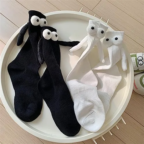Smilelife Magnetic Holding Hands Socks Funny Couple Tube Socks Friendship Gift for Men Women (2 Pair White)