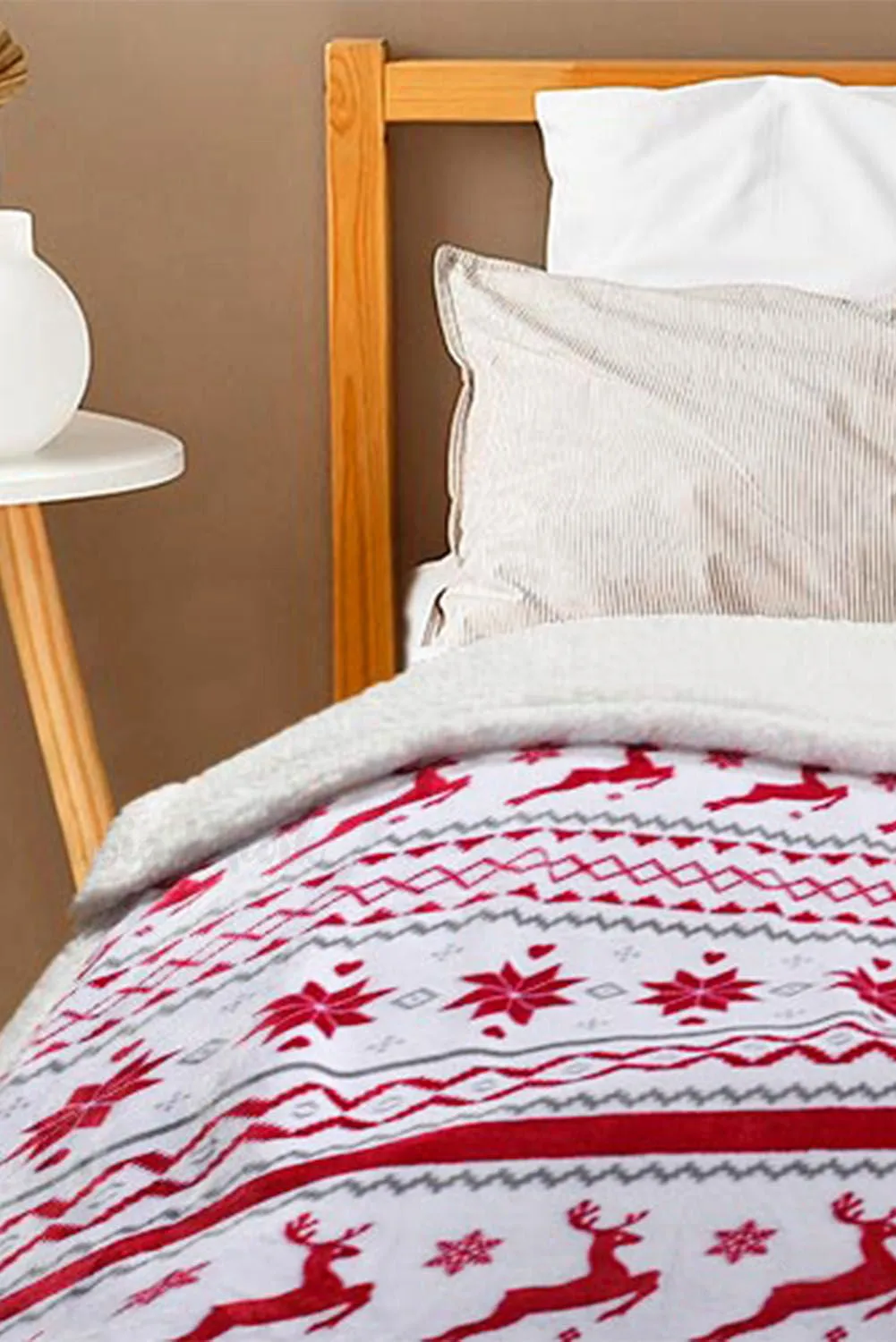 Snow White Christmas Reindeer Snowflake Printed Sherpa Blanket