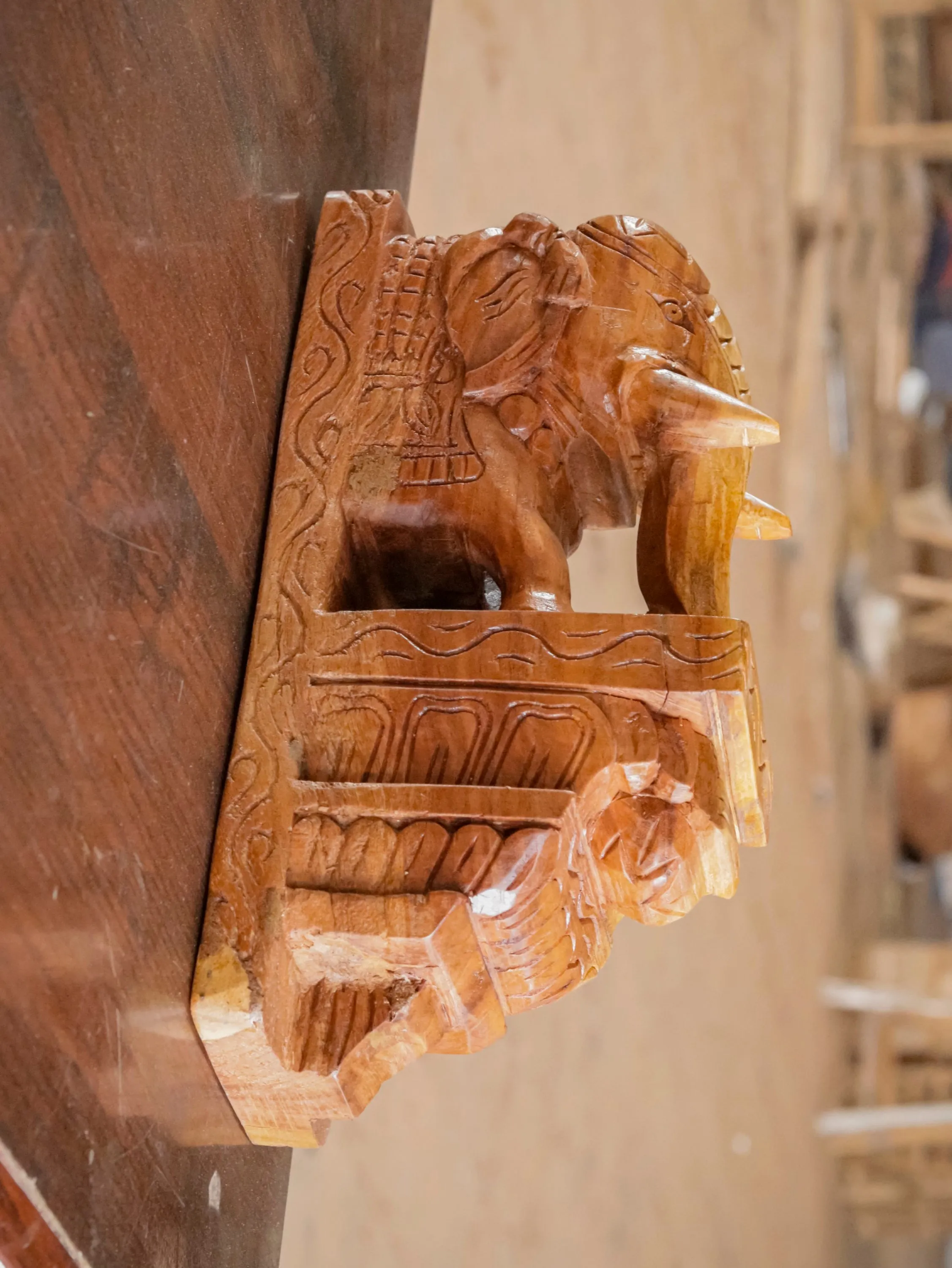Solid Wood Elephant Compact Door Bracket