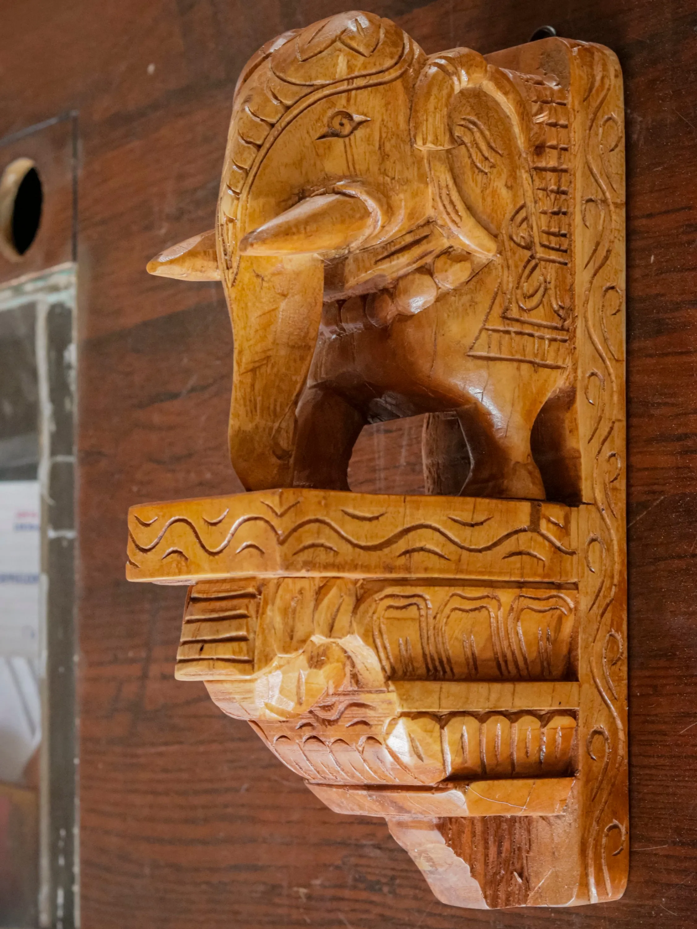 Solid Wood Elephant Compact Door Bracket