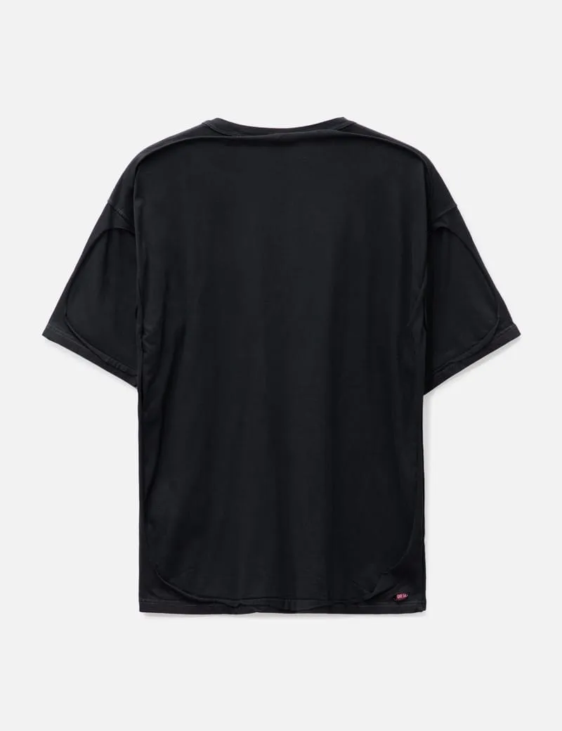 T-shirt with destroyed peel-off effect