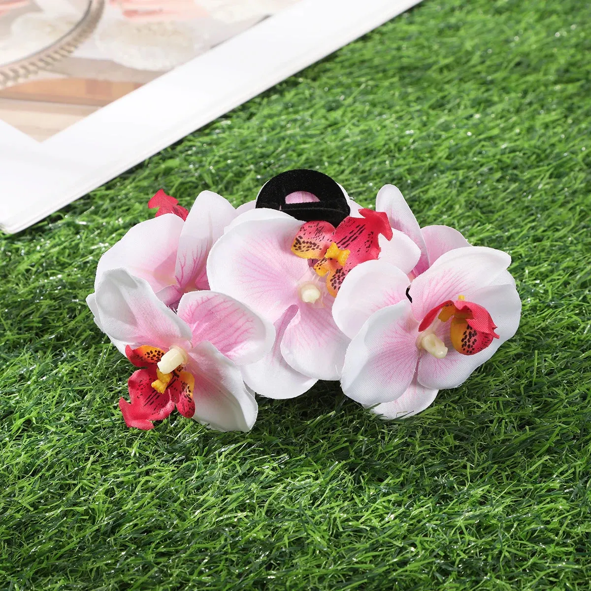 TEEK - Simulated Flowers Hair Clip