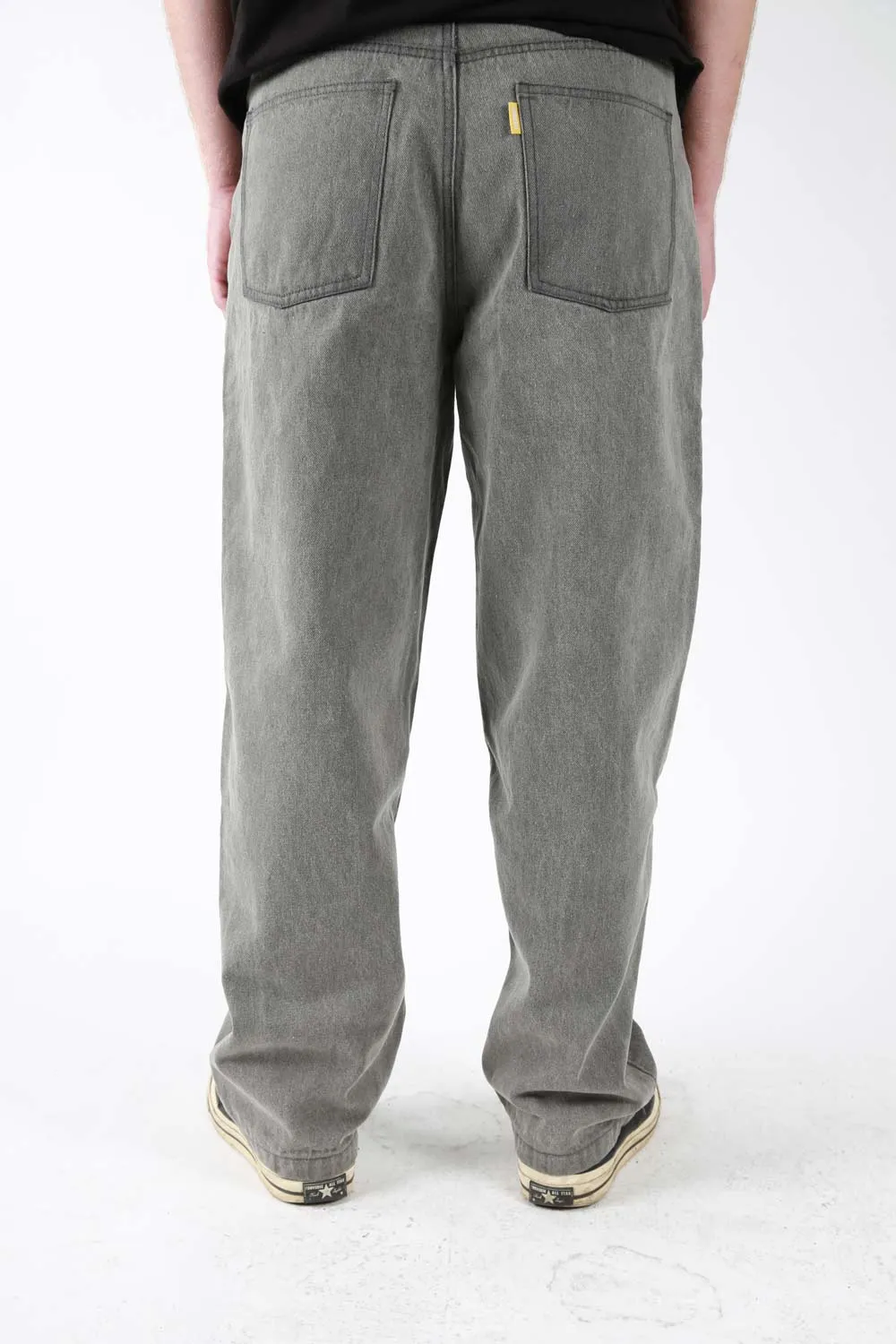 Theories Plaza Jeans Washed Grey