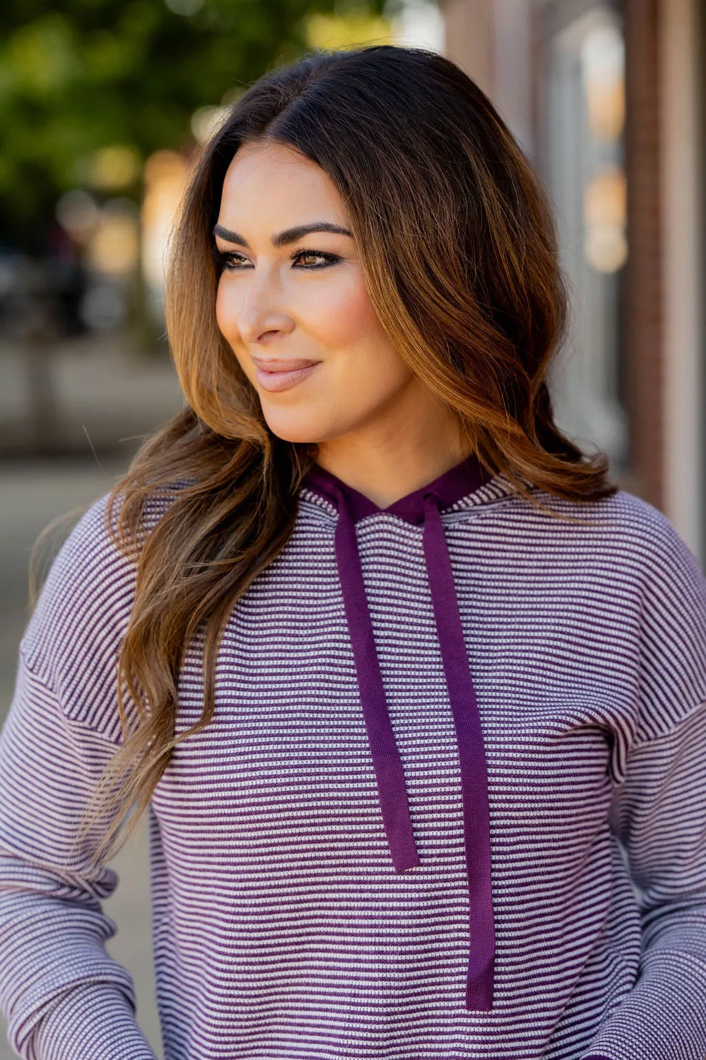 Thin Scalloped Stripes Hoodie