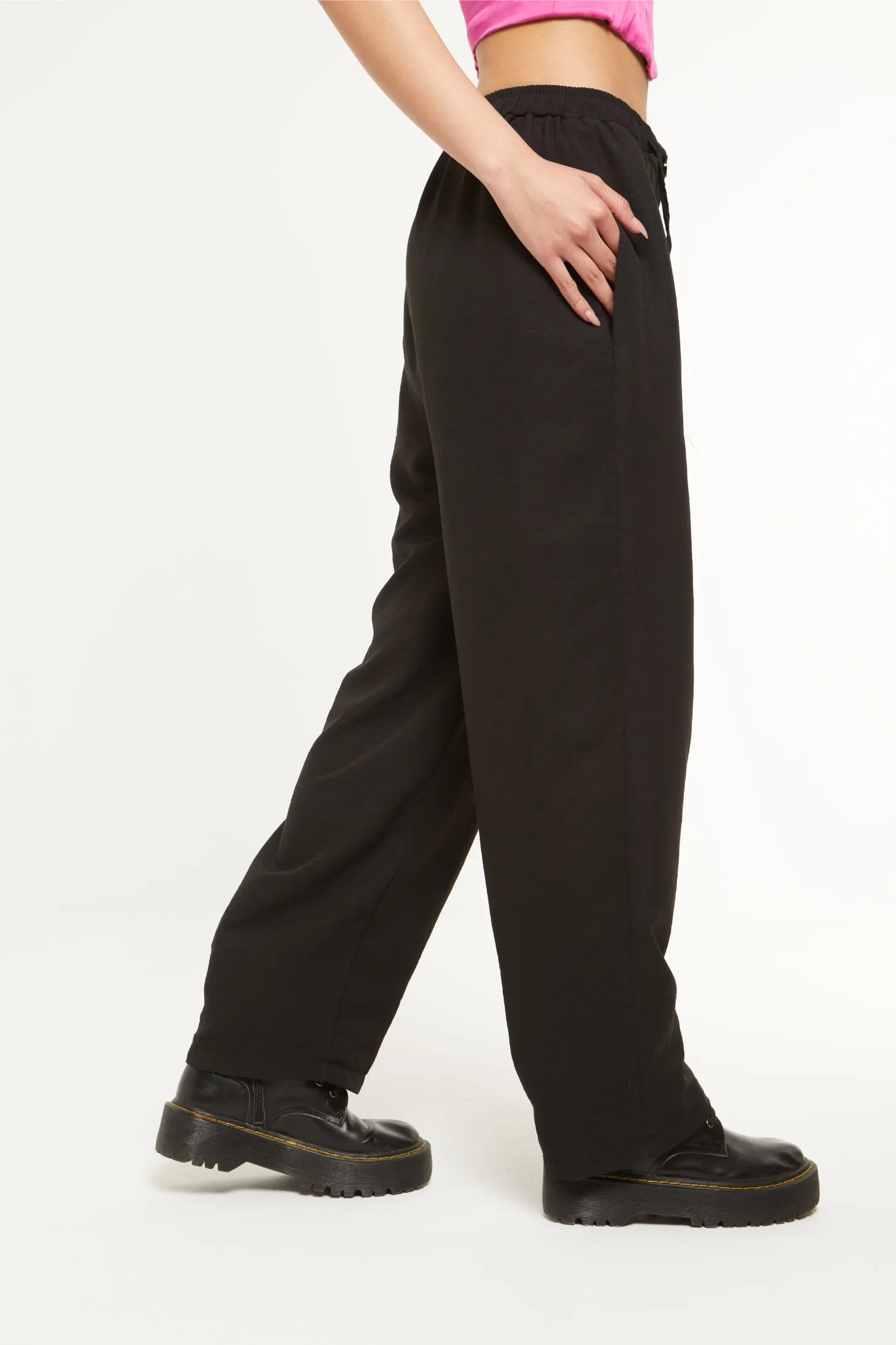 ULTIMATE WIDE LEG PANTS - BLACK