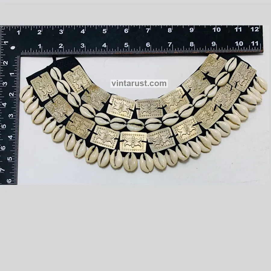 Unique Boho Choker Necklace With Shells and Metal Pieces