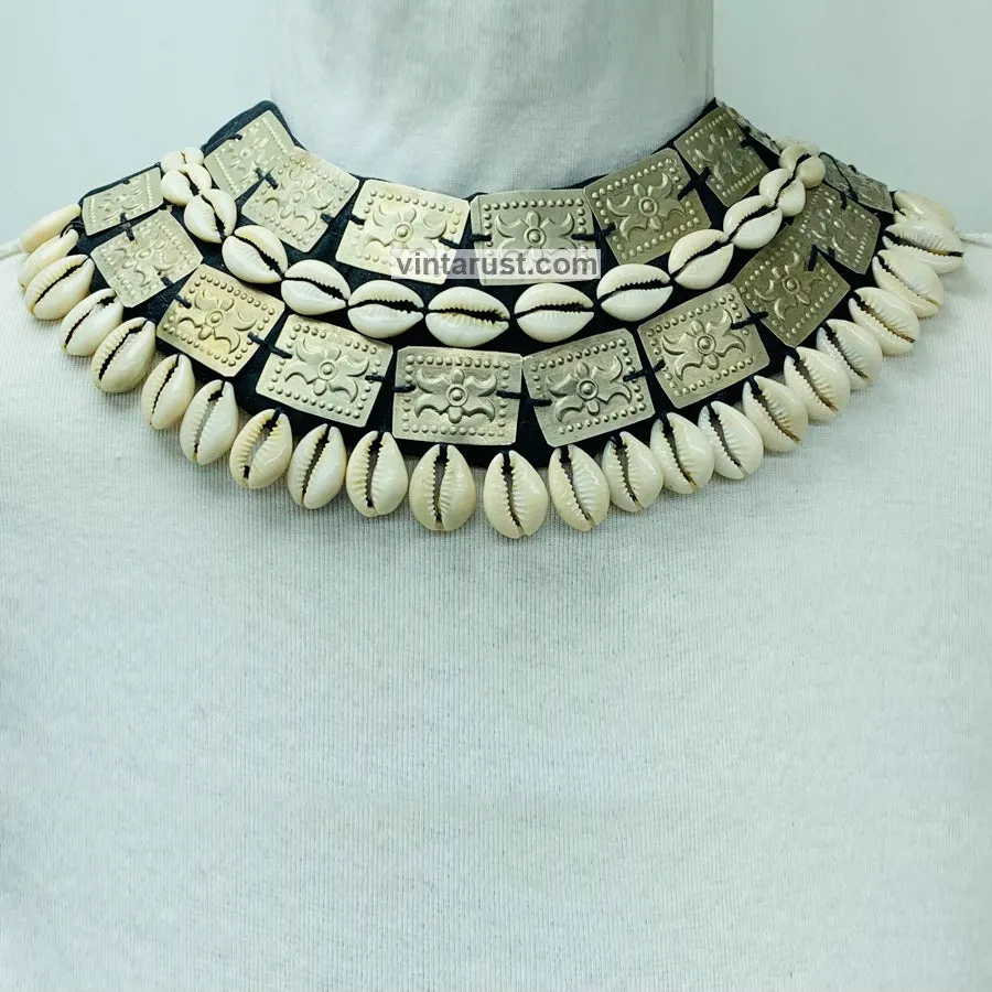 Unique Boho Choker Necklace With Shells and Metal Pieces