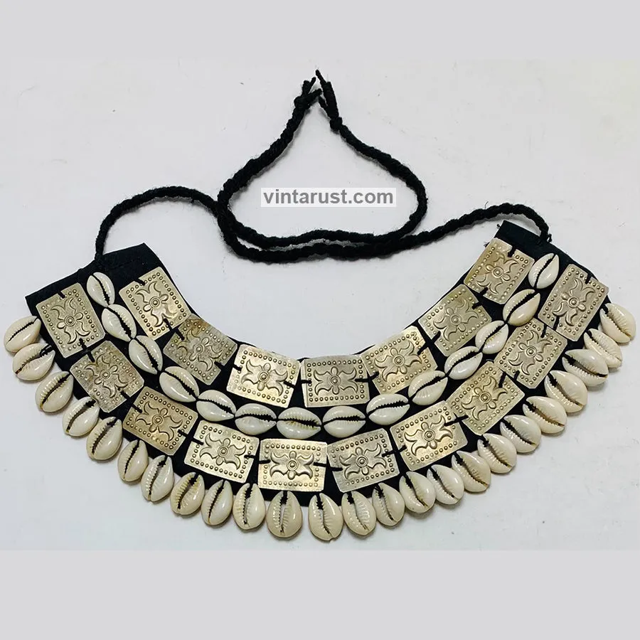 Unique Boho Choker Necklace With Shells and Metal Pieces