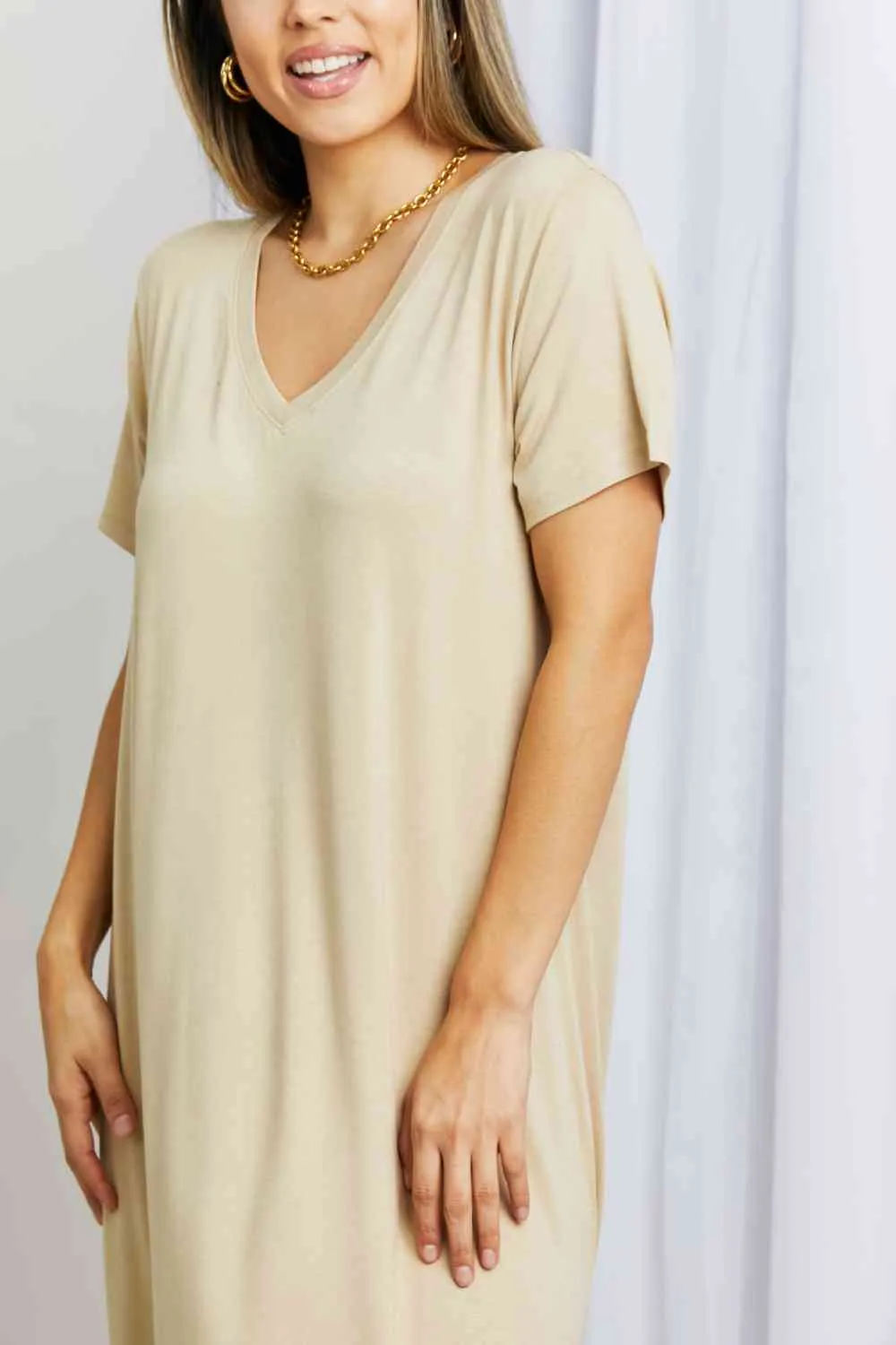 V-Neck Short Sleeve Curved Hem Dress in Caffe Latte
