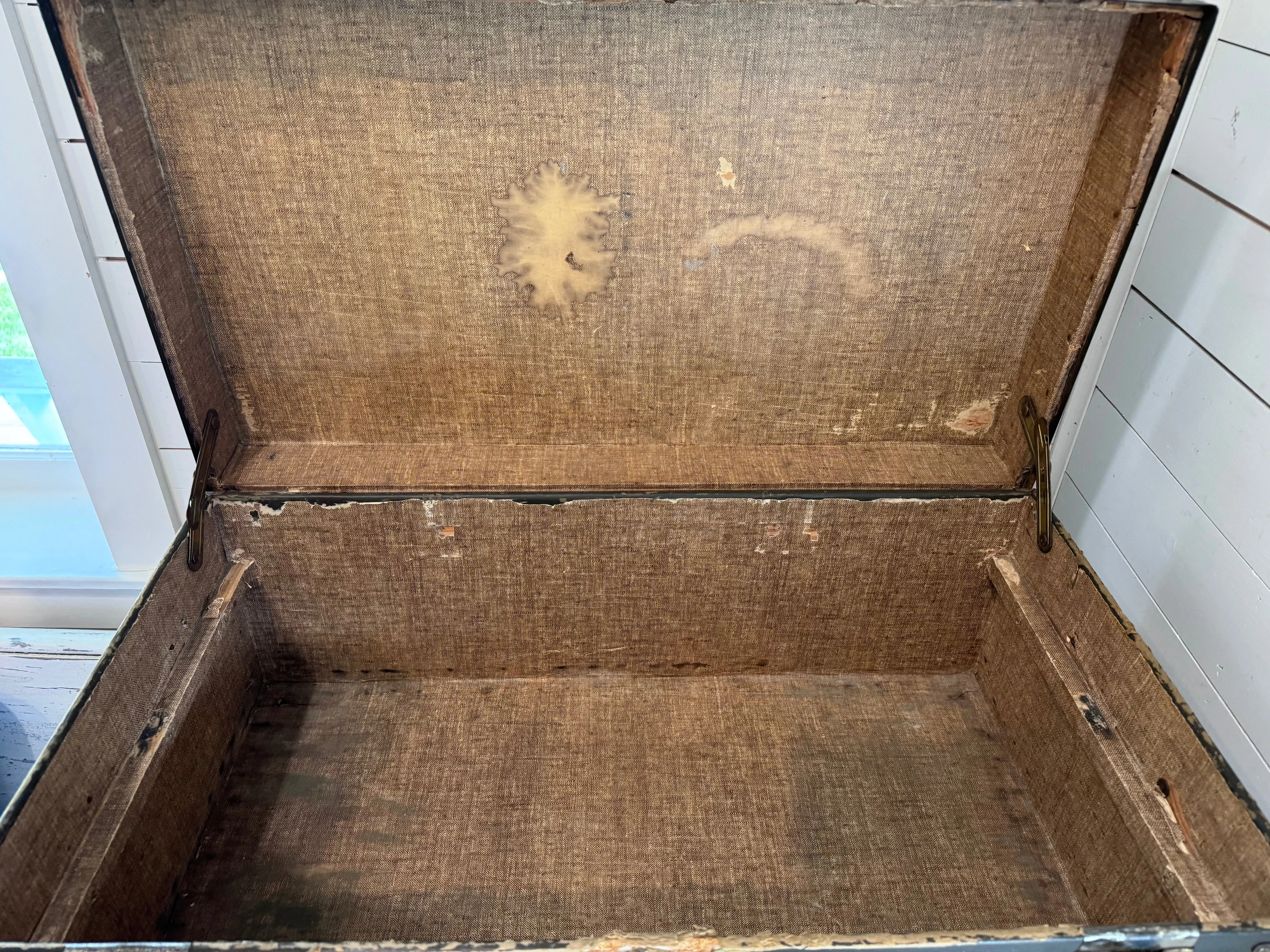 Vintage Military Style Trunk