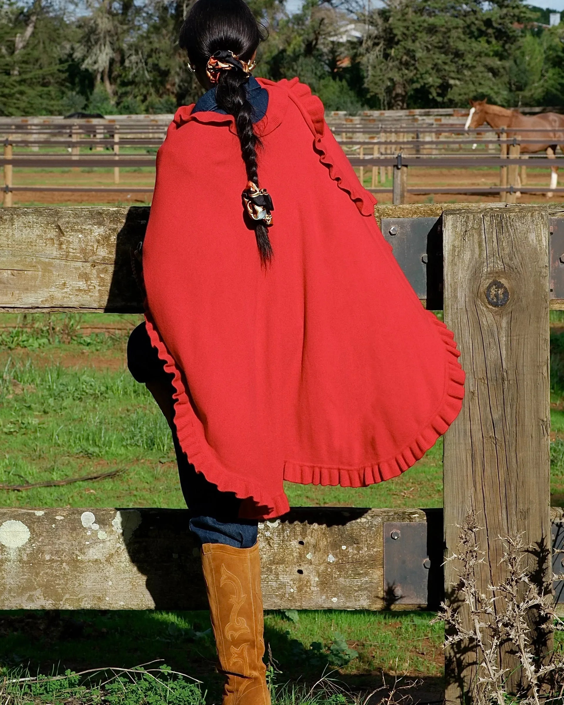 Volant Knitted Cashmere Cape