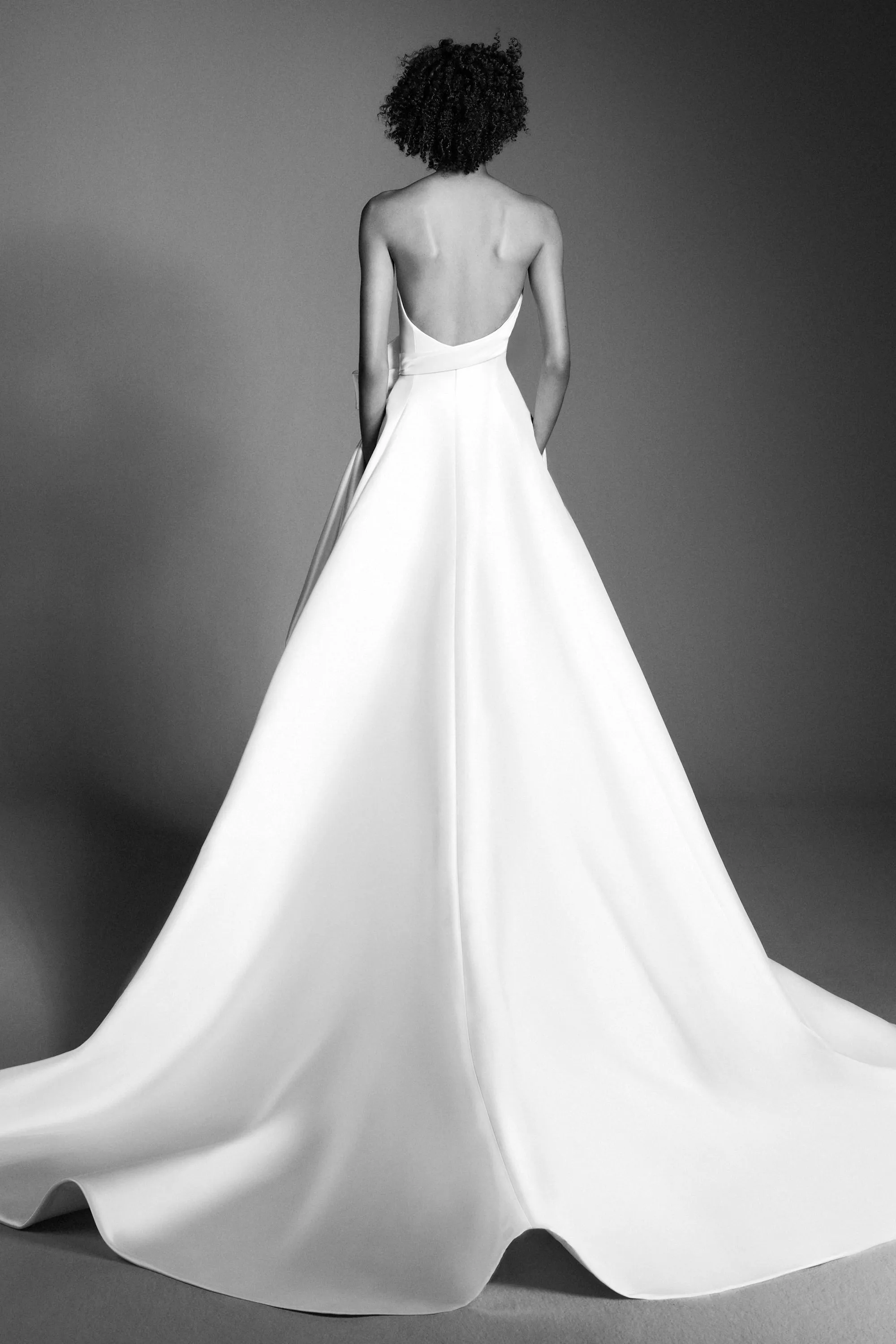 VRM406 - ROYAL RIBBON GOWN