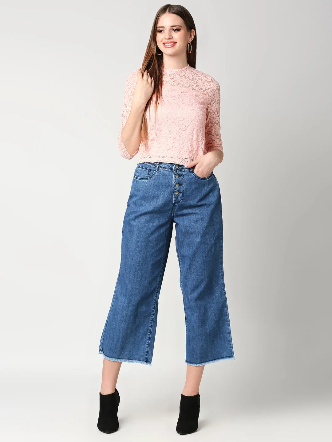 Women Floral Slim Fit Crop Lace Top