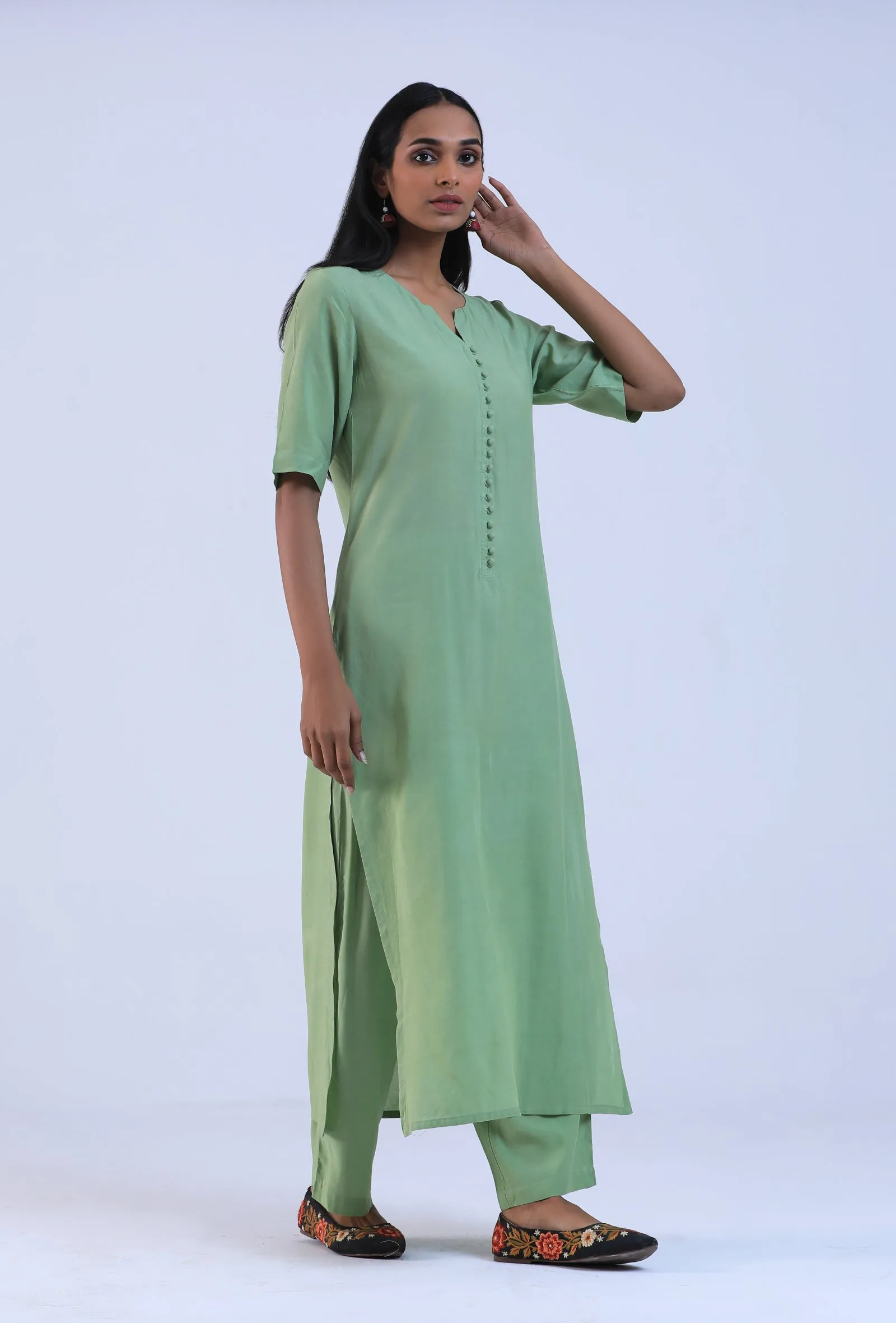 Women Green Cotton Kurta