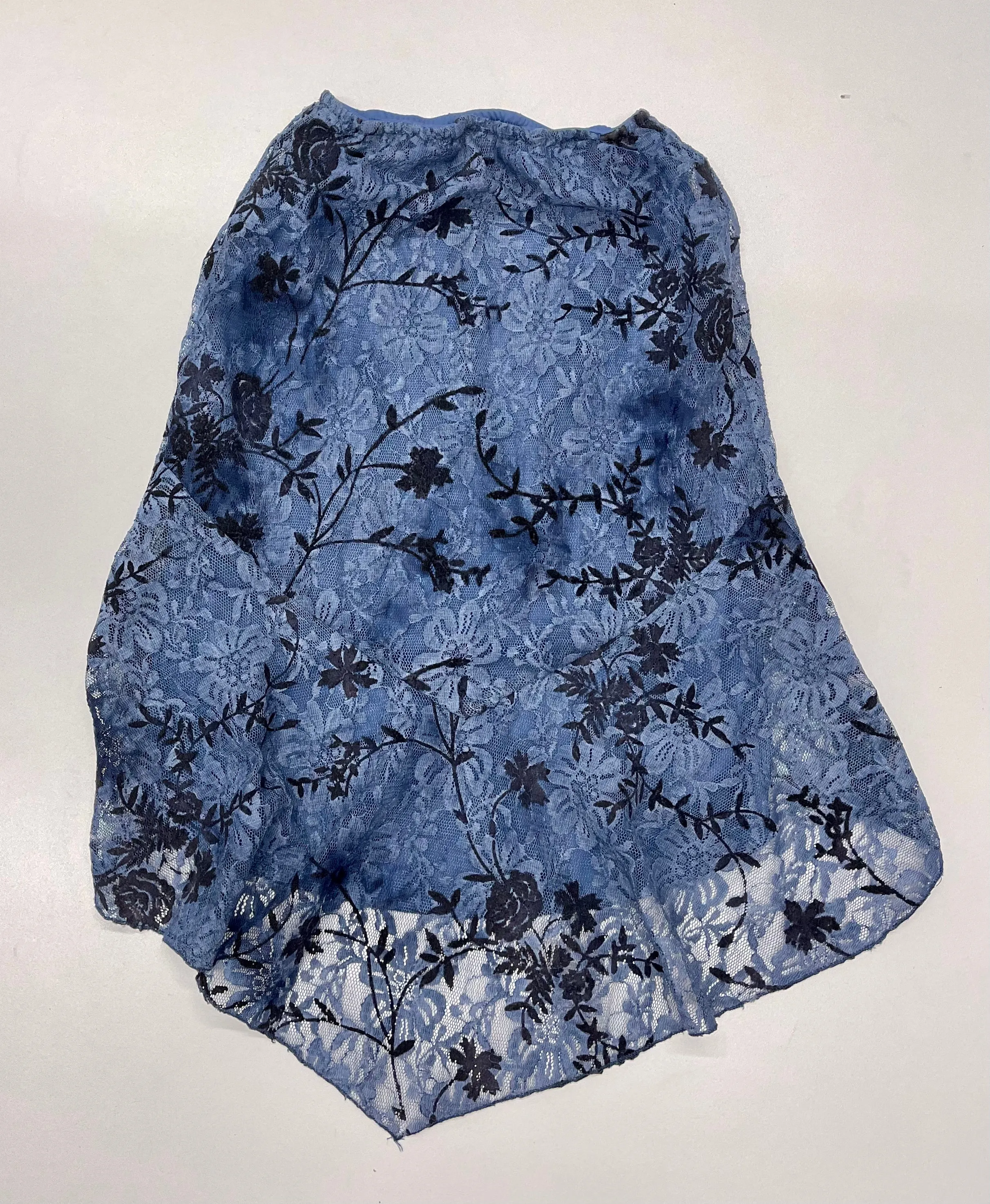 Women’s Euro Mode Skirt, Size 7