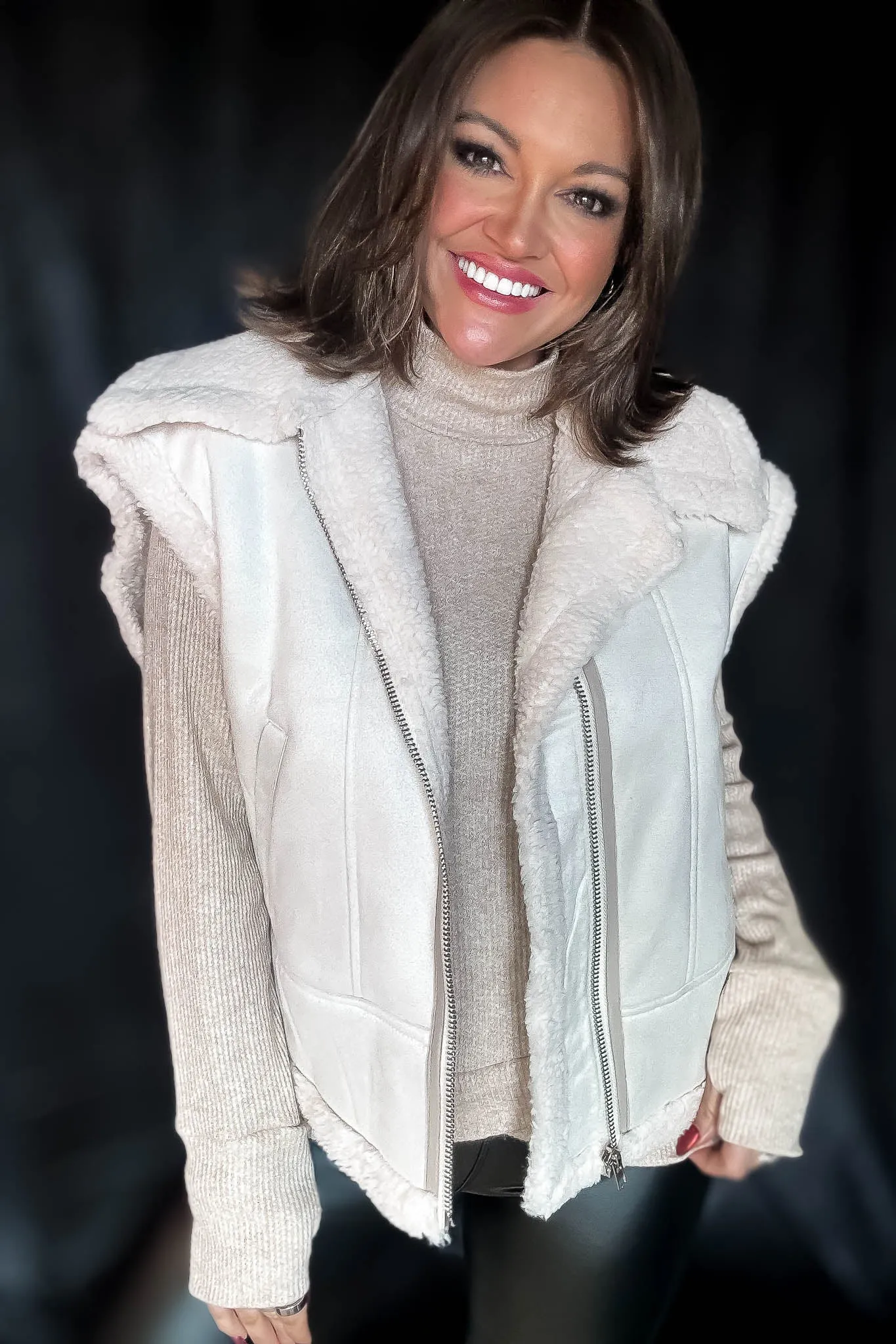 Wrap Up In Warmth Cream Fur-Contrast Zippered Suede Vest