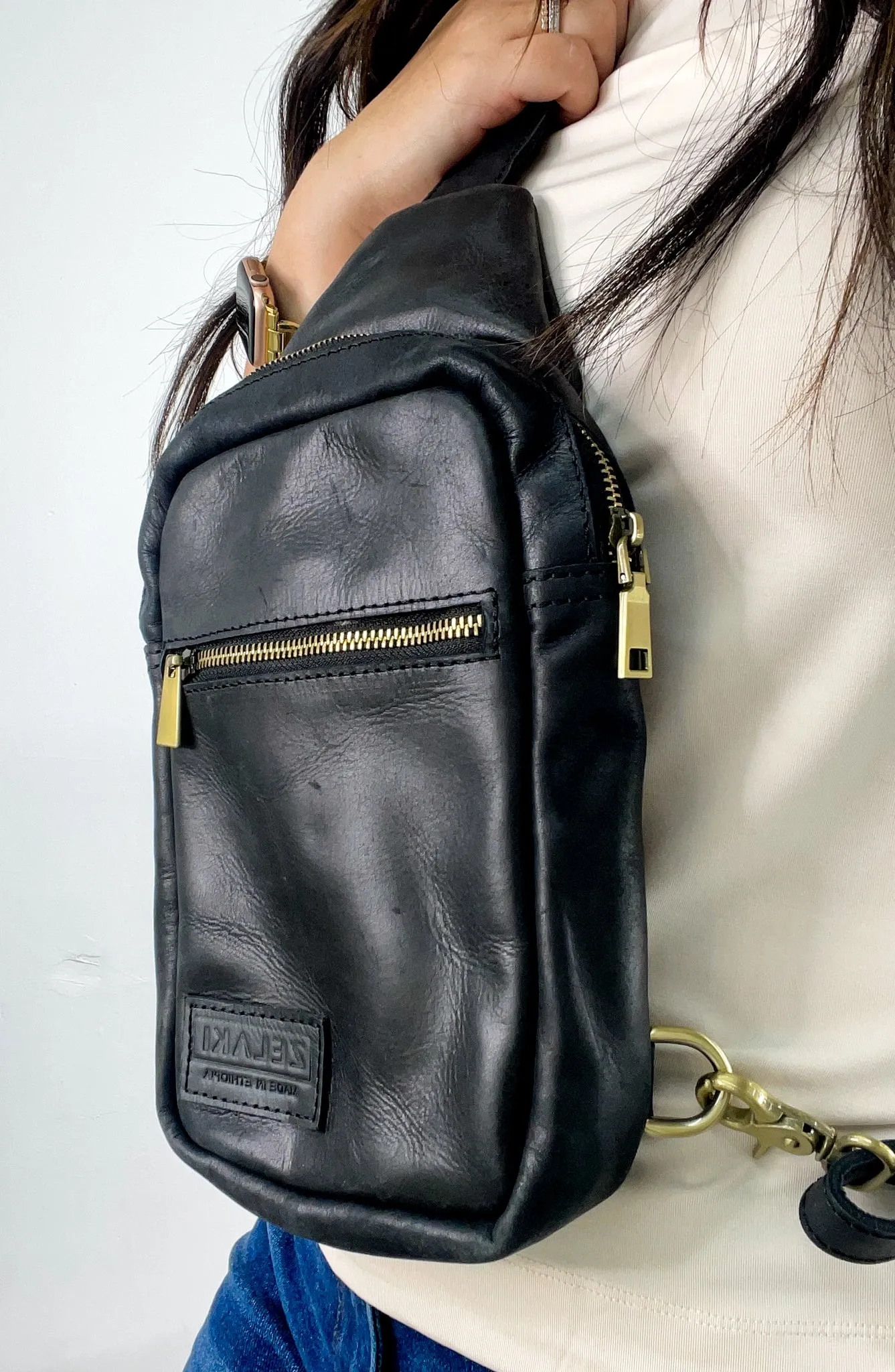 Zelaki Leather Co. Addis Sling Bag